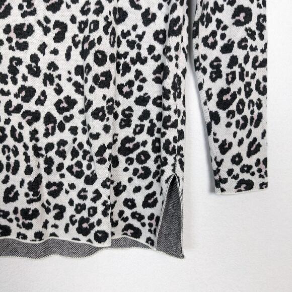 LOFT Black & White Leopard Print Mock Neck Sweater Size XXS - Picture 4 of 9